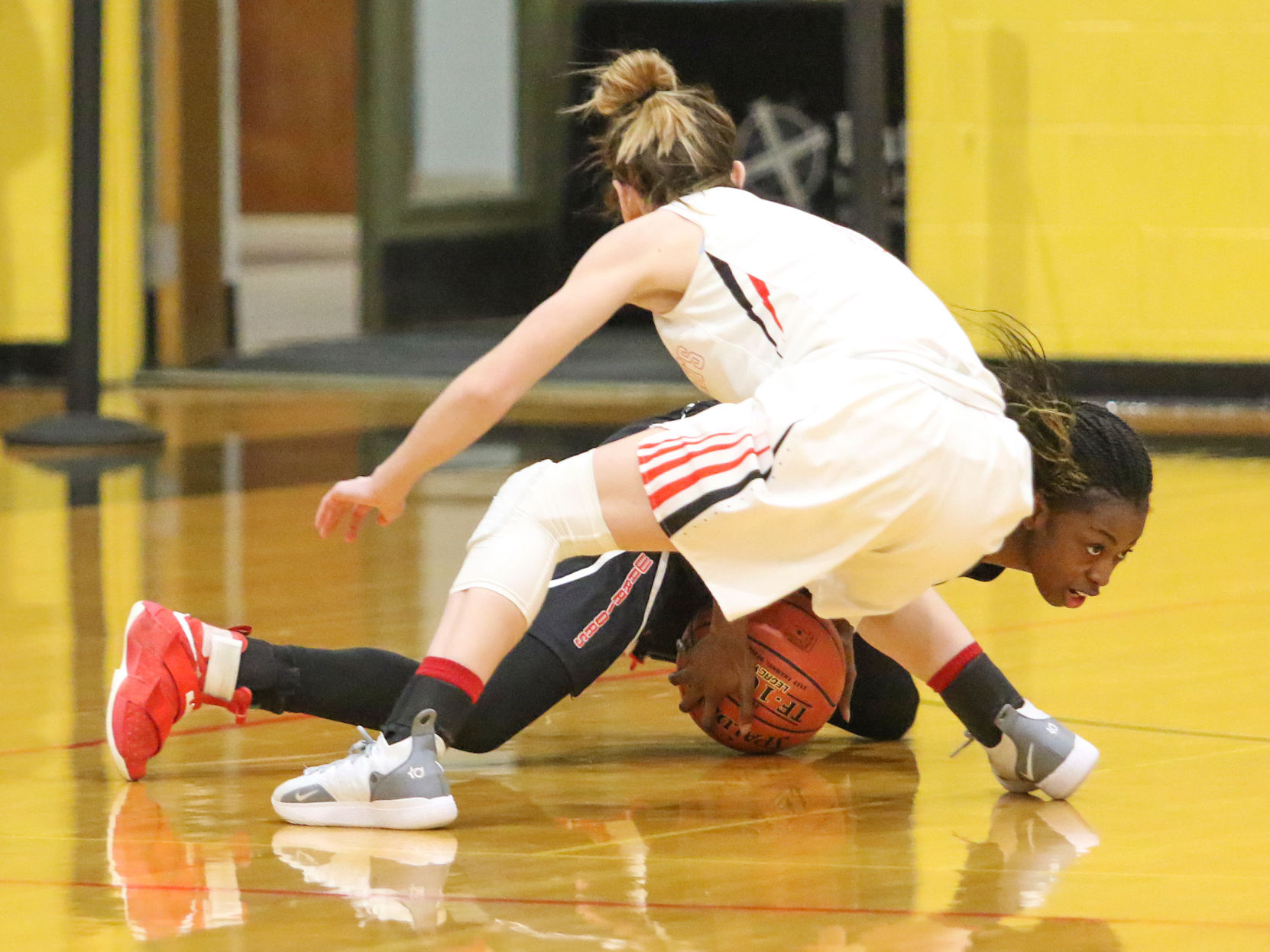 Jennings vs. Union girls basketball